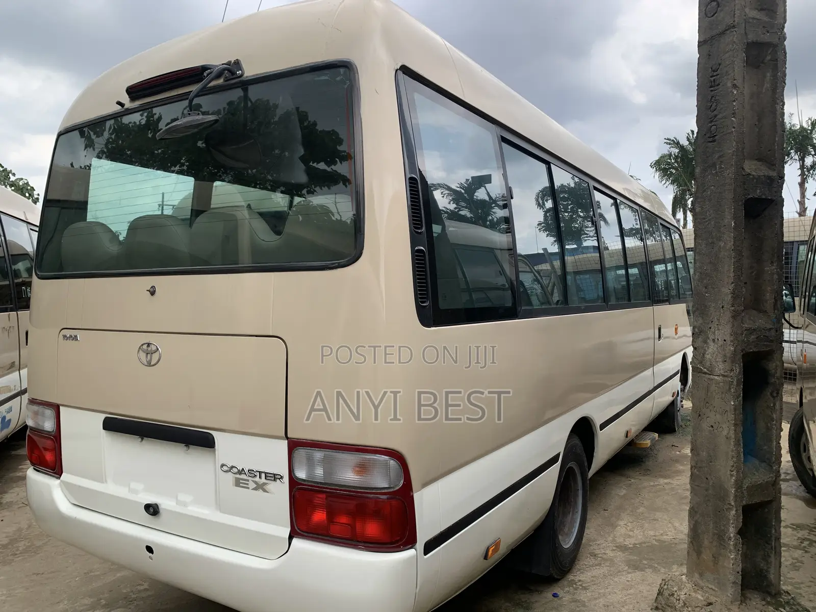 Toyota Coaster 2017 Gold