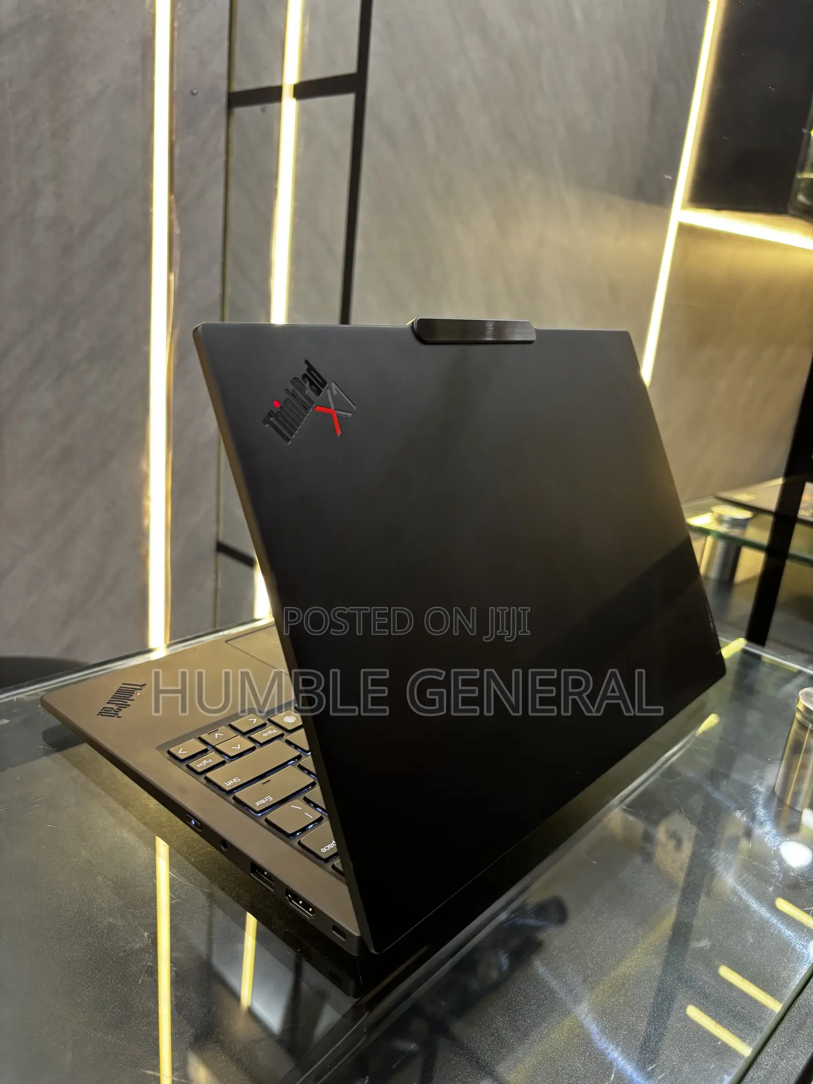 Laptop Lenovo ThinkPad X1 Carbon 32GB Intel Core Ultra 7 SSD 1T