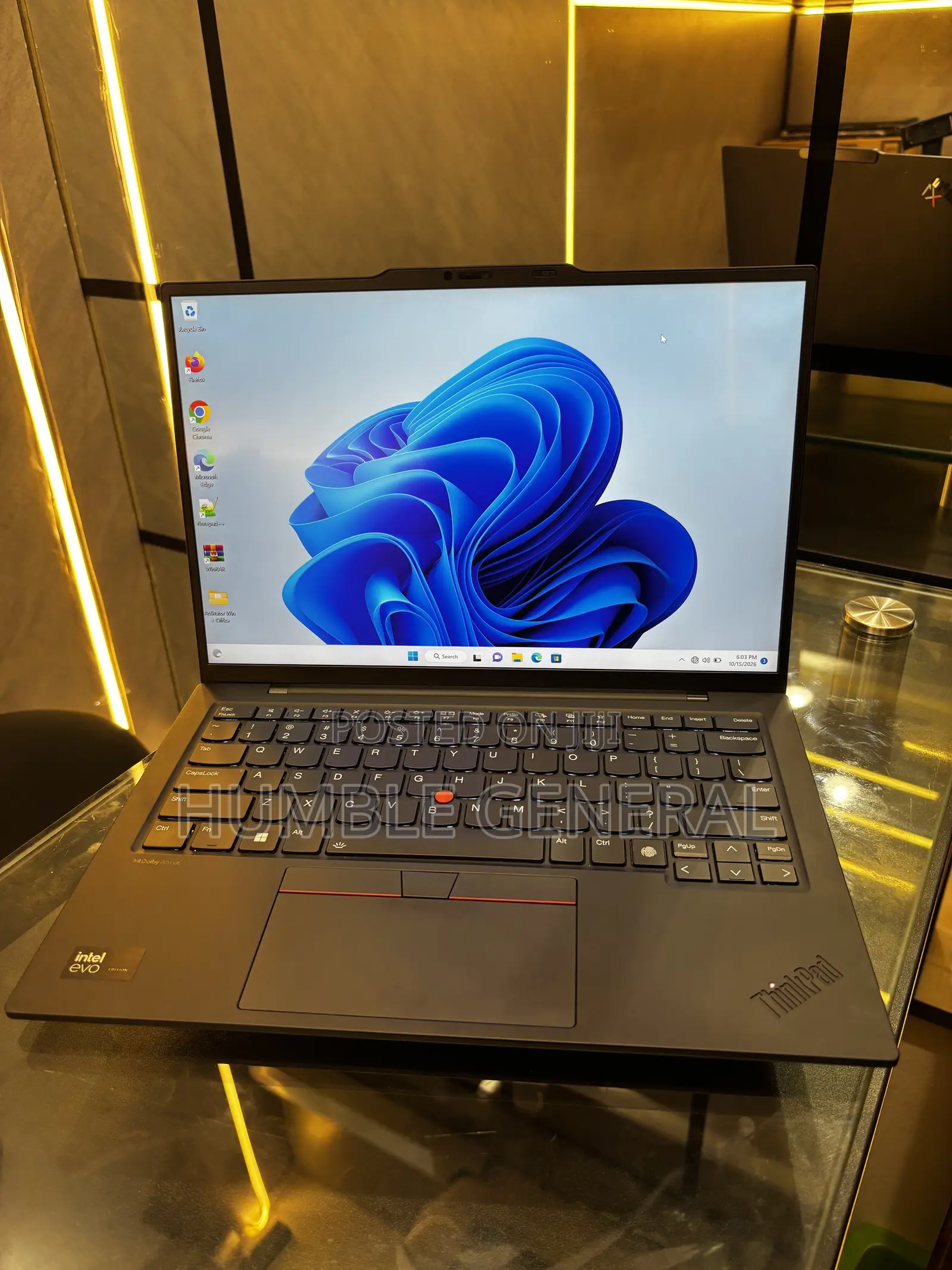Laptop Lenovo ThinkPad X1 Carbon 32GB Intel Core Ultra 7 SSD 1T