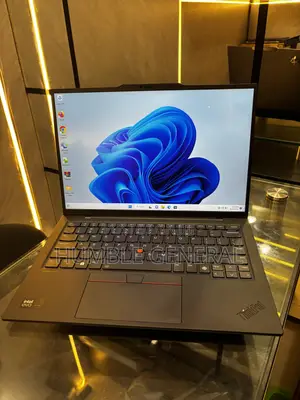 Laptop Lenovo ThinkPad X1 Carbon 32GB Intel Core Ultra 7 SSD 1T