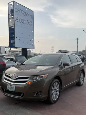 Toyota Venza 2013 Gold