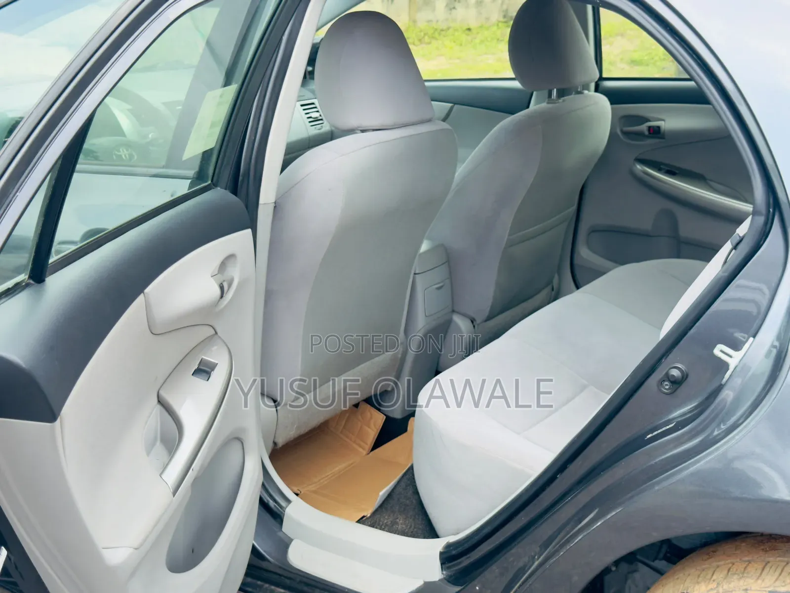 Toyota Corolla 2011 Gray