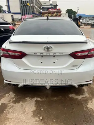 Toyota Camry XSE 2021 White