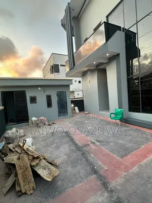 4bdrm Duplex in Addo Road, Pump And, Ado / Ajah for rent