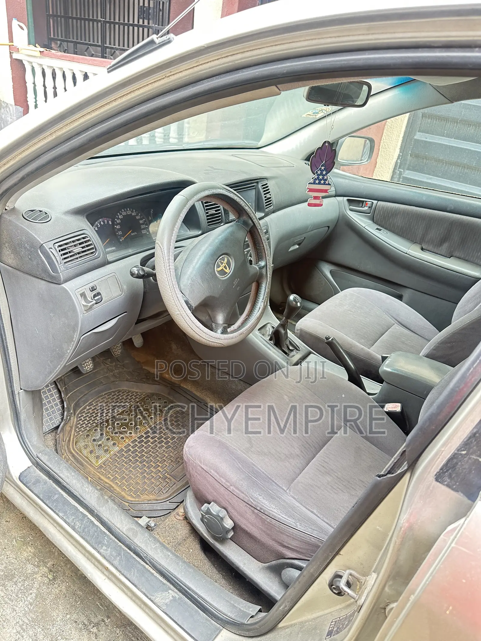 Toyota Corolla 2004 Silver