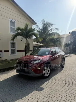 Toyota RAV4 XLE Premium AWD 2019 Burgundy