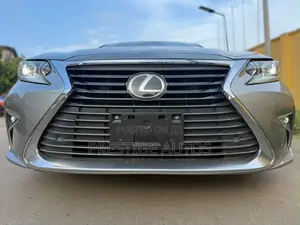 Lexus ES 2017 Silver