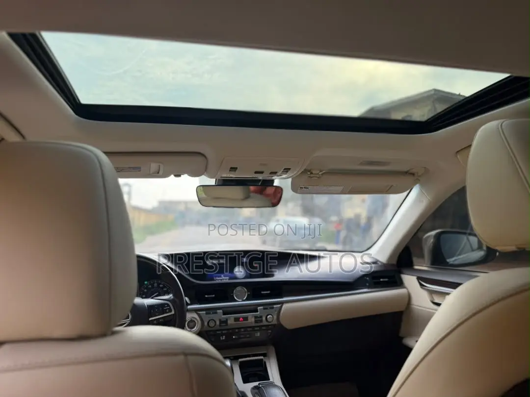 Lexus ES 2017 Silver