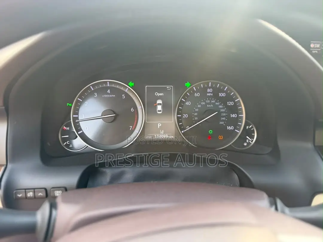 Lexus ES 2017 Silver