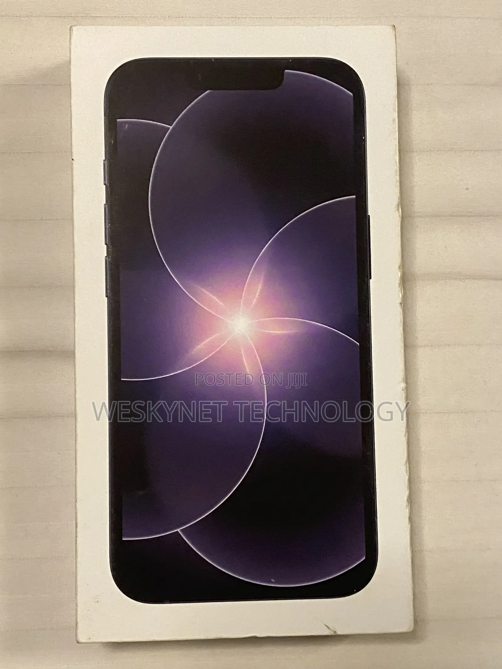New Apple iPhone 17e 256 GB Black