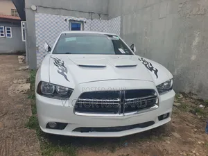 Dodge Charger SE 2013 White