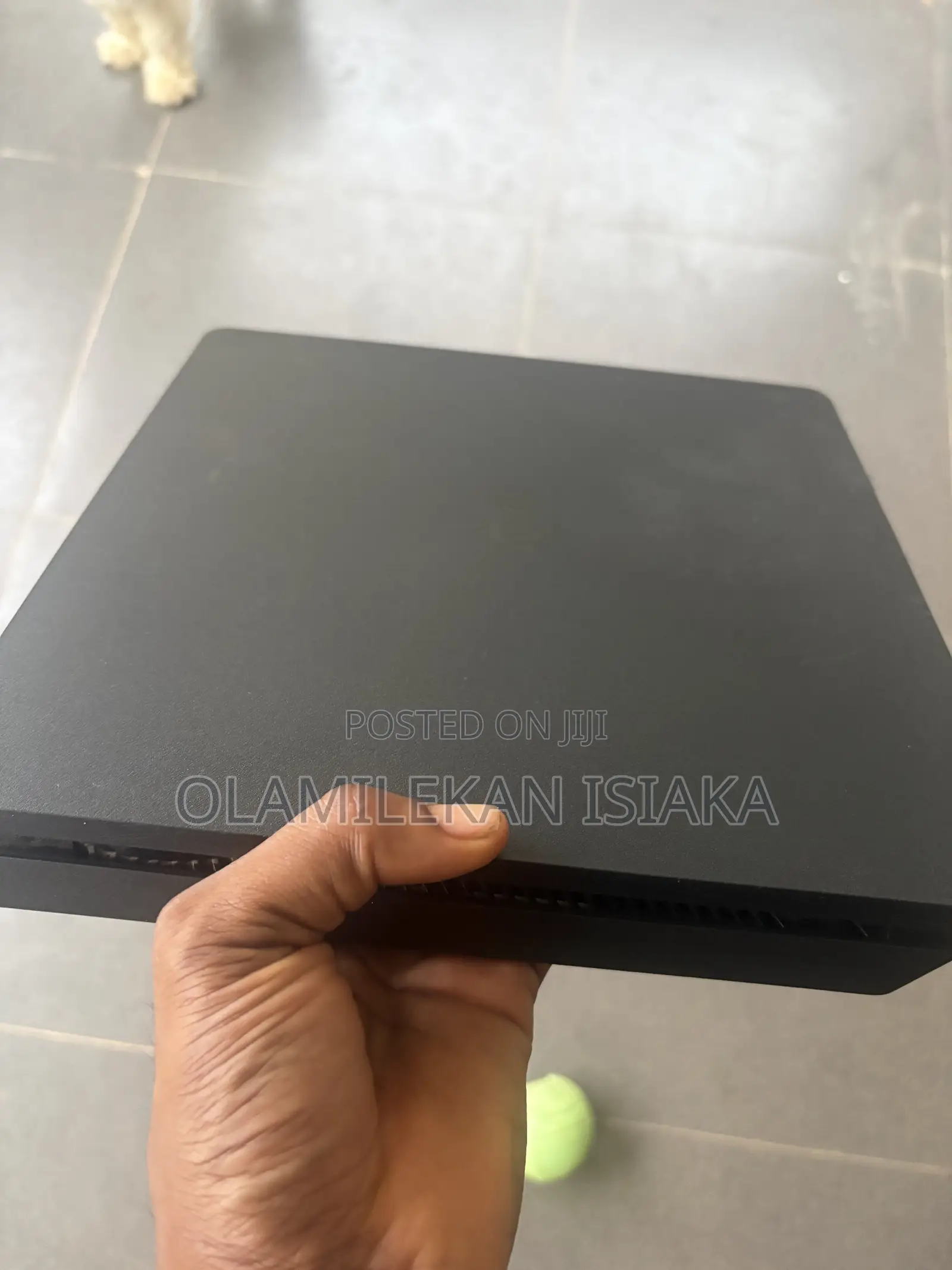 PS4 Slim With Controller