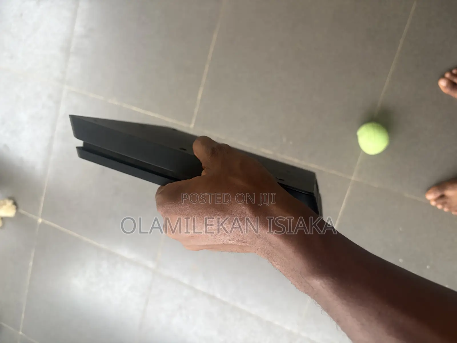 PS4 Slim With Controller