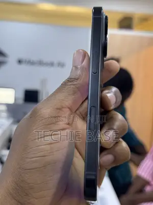 Apple iPhone 16 Pro 128 GB Black
