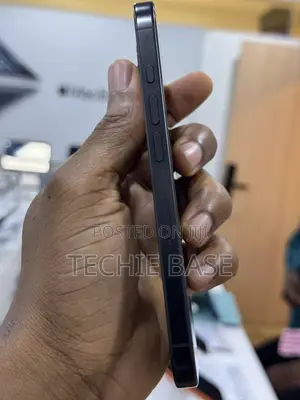 Apple iPhone 16 Pro 128 GB Black