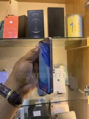 Apple iPhone 13 128 GB Pink