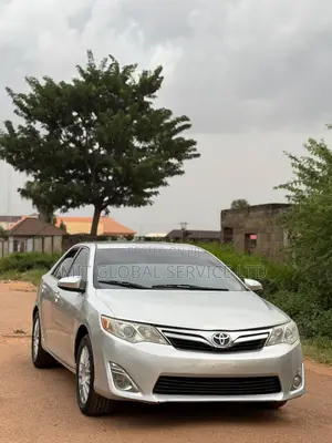 Toyota Camry 2013 Silver