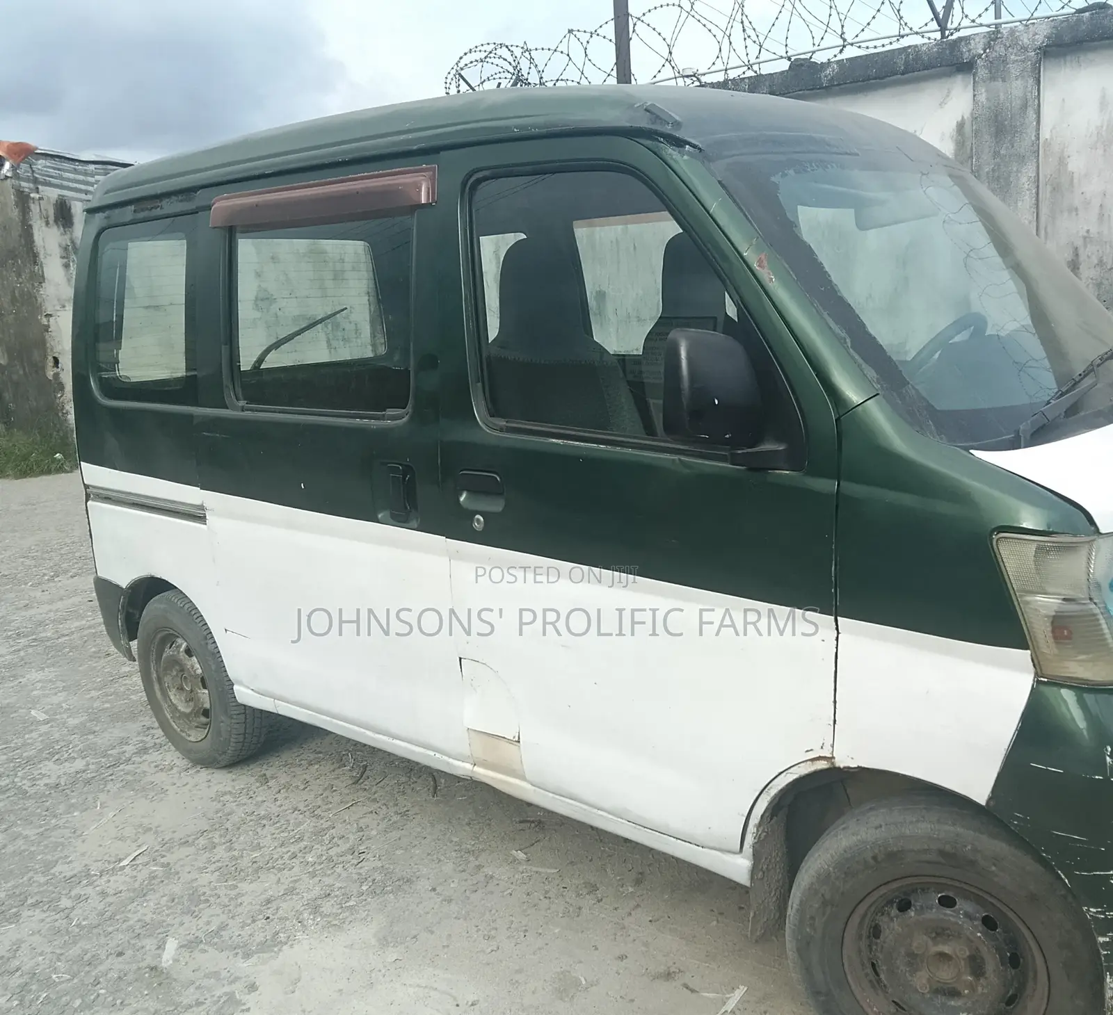 Daihatsu Hijet 2012 Green