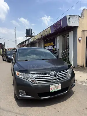Toyota Venza V6 AWD 2010 Gray