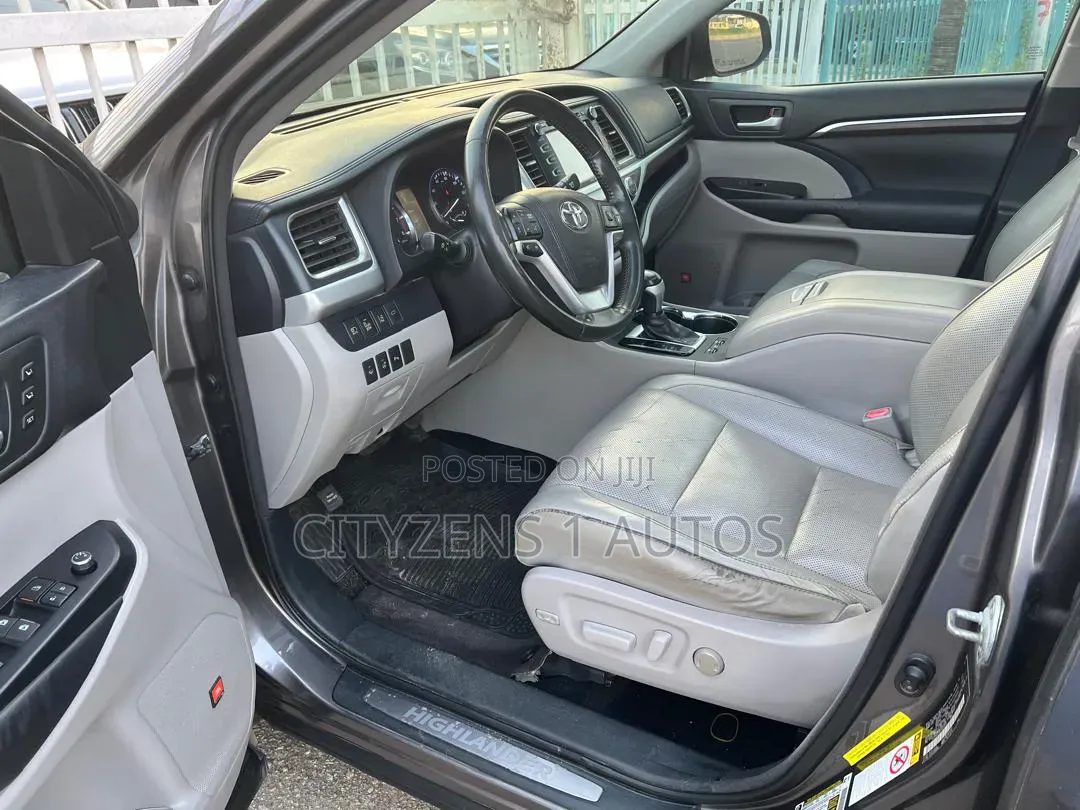 Toyota Highlander 2014 Gray