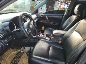 Toyota Highlander 2012 Black