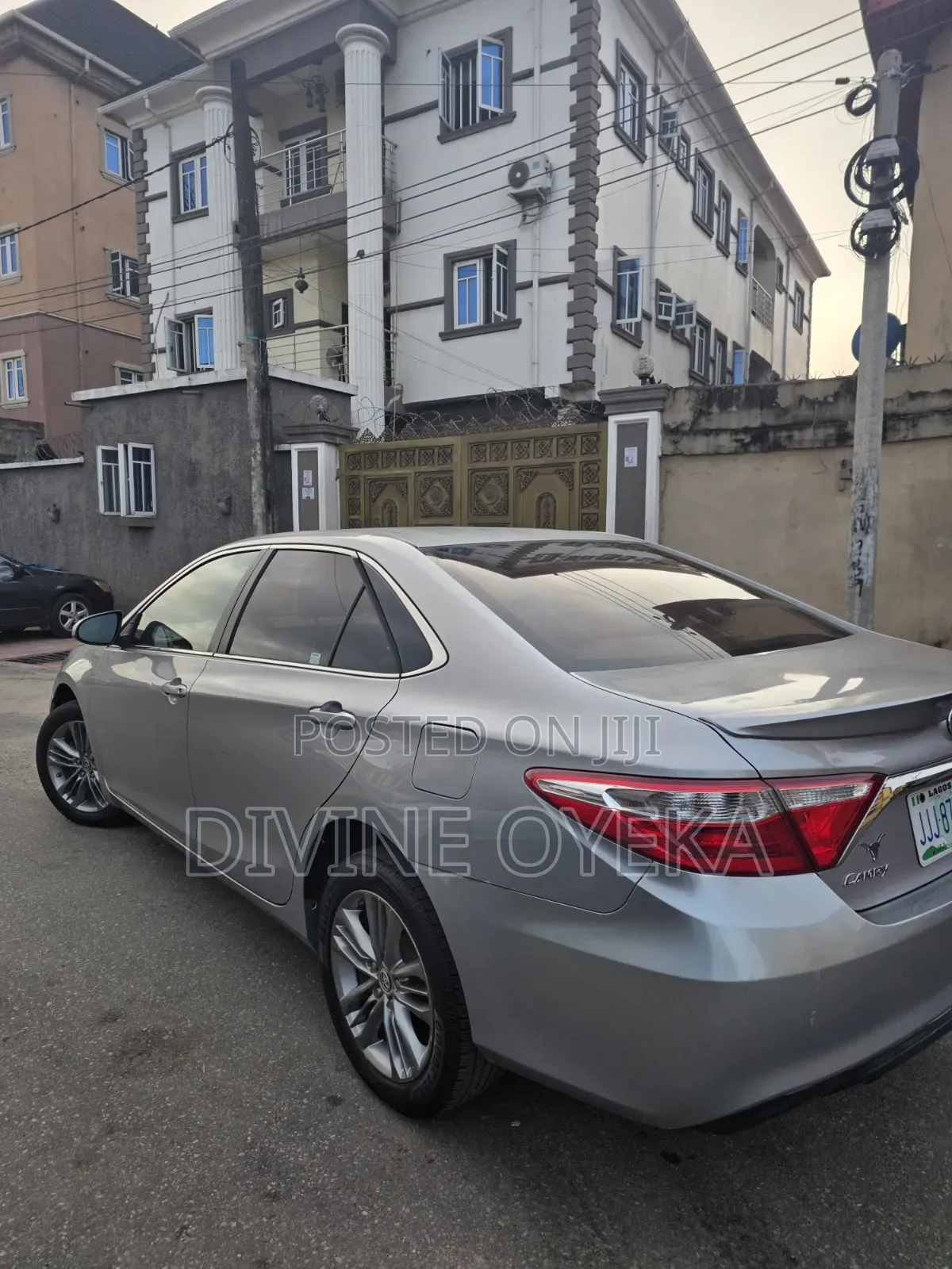 Toyota Camry 2015 Silver