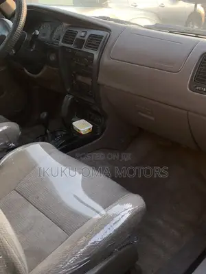 Toyota 4-Runner 2000 White
