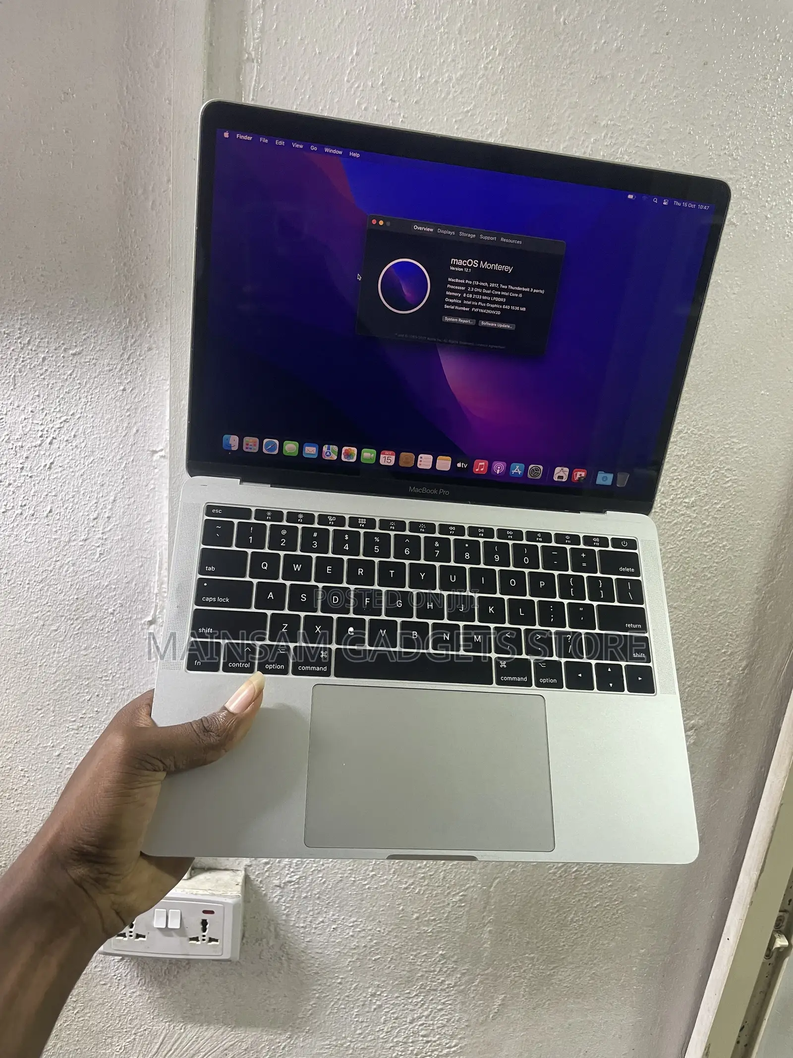 Laptop Apple MacBook Pro 2017 8GB Intel Core i5 SSD 256GB