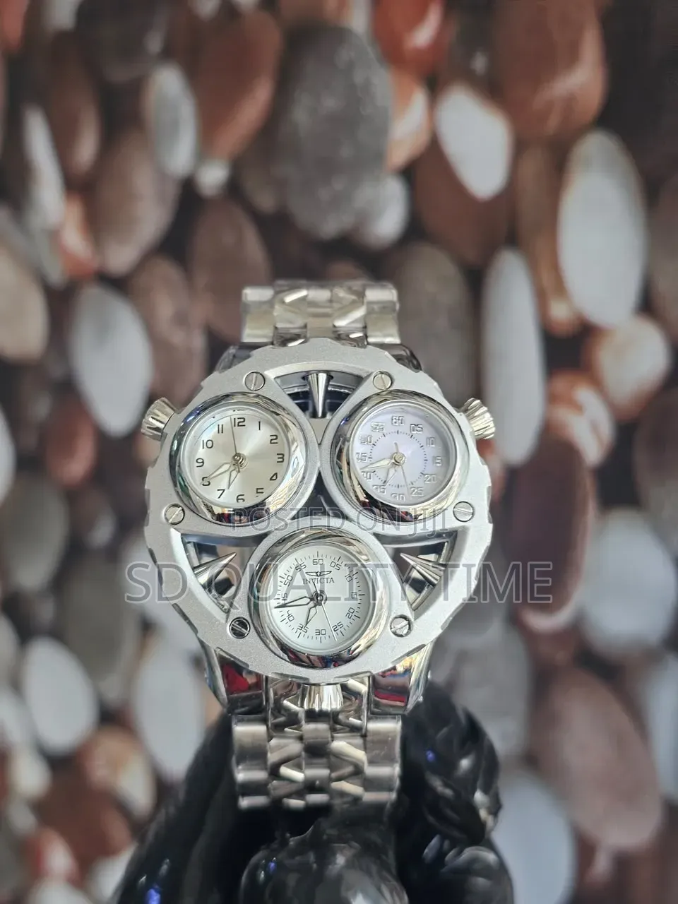 Invicta Cerberus
Chain Watch