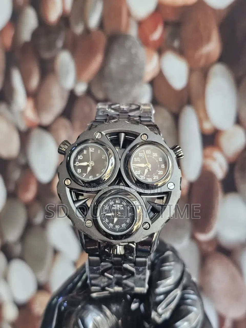 Invicta Cerberus
Chain Watch