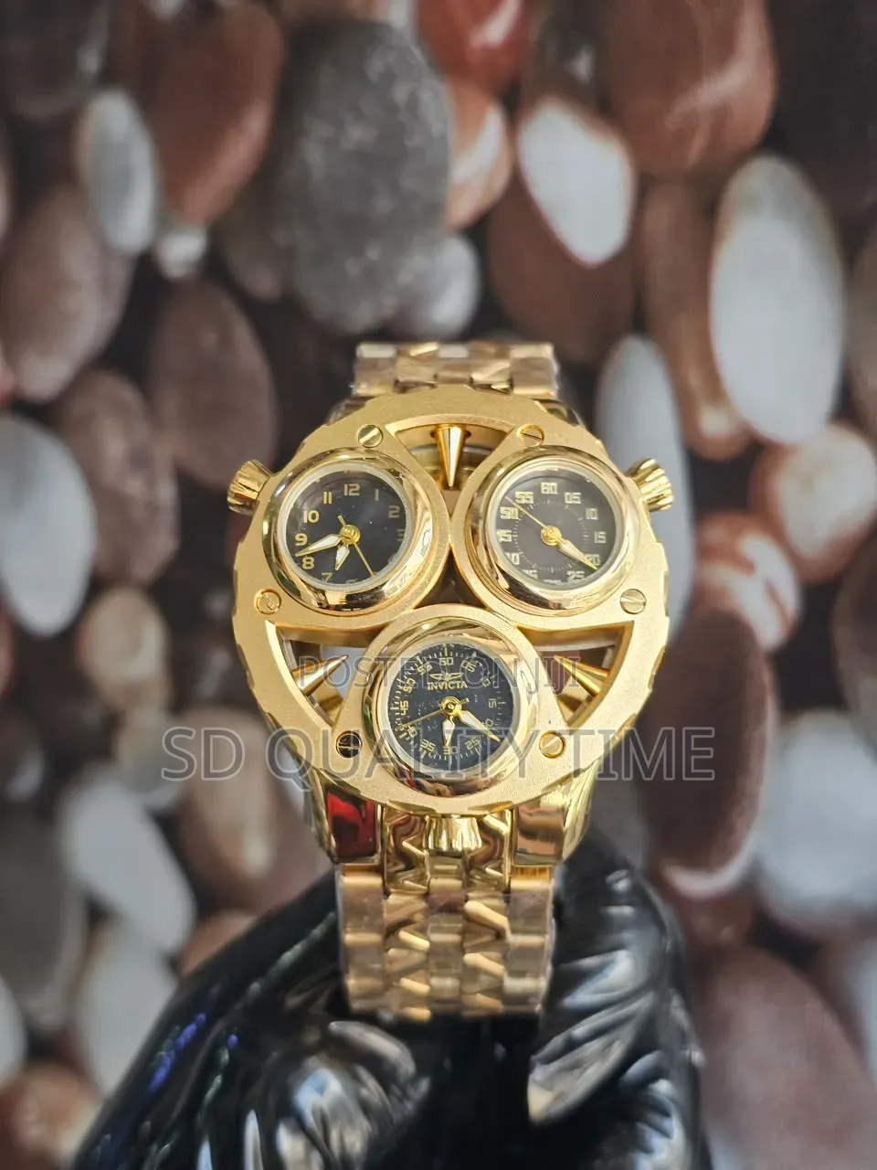Invicta Cerberus
Chain Watch
