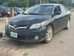 Toyota Corolla 2010 Black