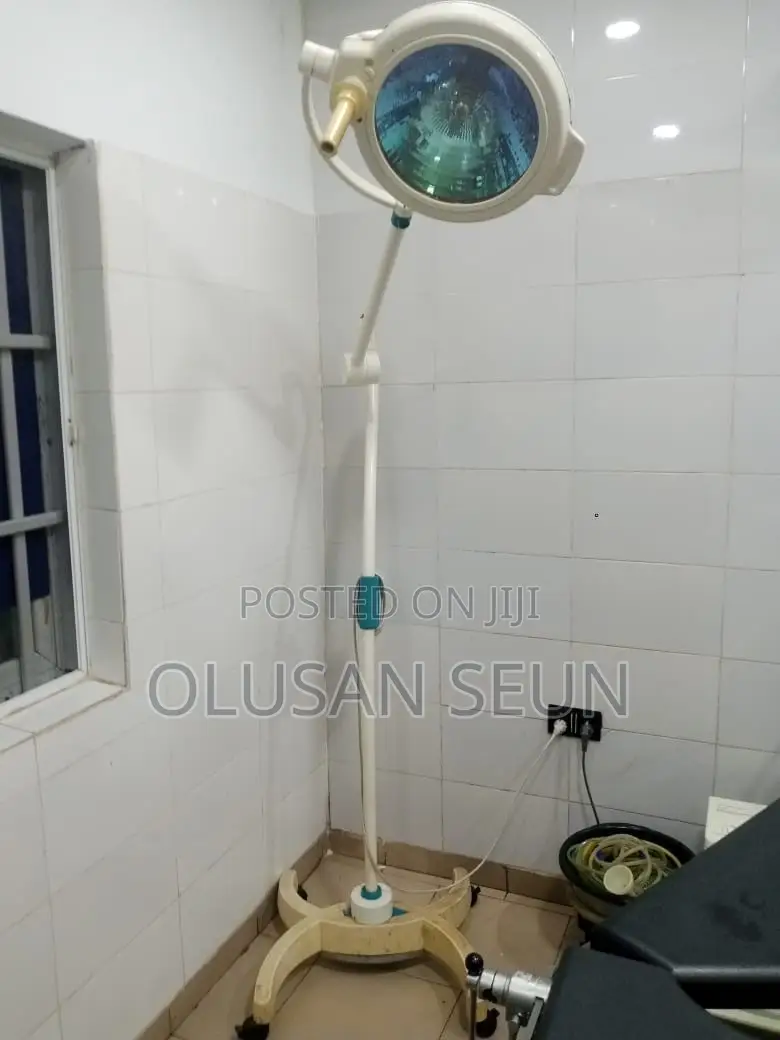 Theater/Surgical Light
