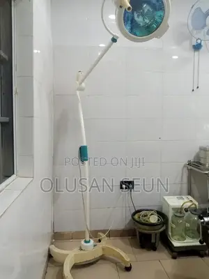 Theater/Surgical Light