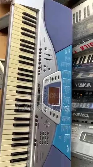 Neat Professional 6 Octaves Casio LK 350it Keyboard Piano With Adapter