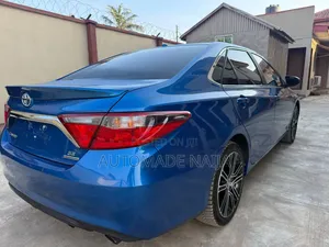 Toyota Camry SE w/Special Edition Pkg (2.5L 4cyl 6A) 2016 Blue