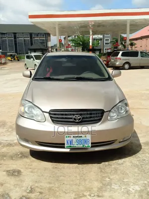Toyota Corolla 2004 Gold