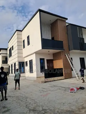 2bdrm Apartment in Lekki Expressway for rent