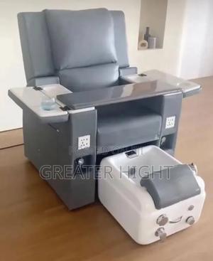 Pedicure and Manicure Chair With Ceramic Bowl
