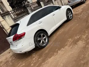 Toyota Venza 2010 White