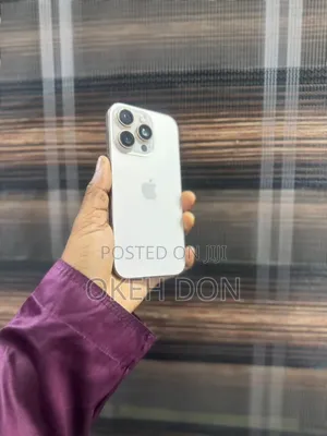 Apple iPhone 16 Pro 256 GB Gold