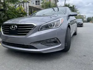 Hyundai Sonata Limited 4dr Sedan (2.4L 4cyl 6A) 2015 Gray
