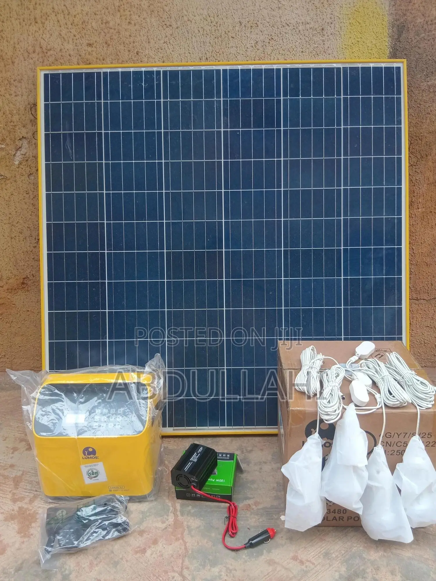 Lumos Solar Generator