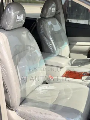 Toyota Highlander Limited 2011 Silver