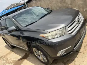 Toyota Highlander 2013 Gray