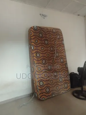 4 X 6 Used Bed in Very Good Condition
