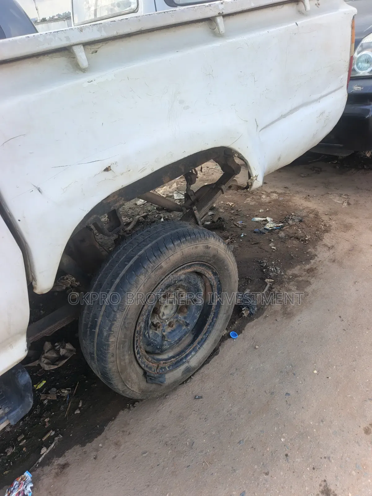 Toyota Hilux 2002 White