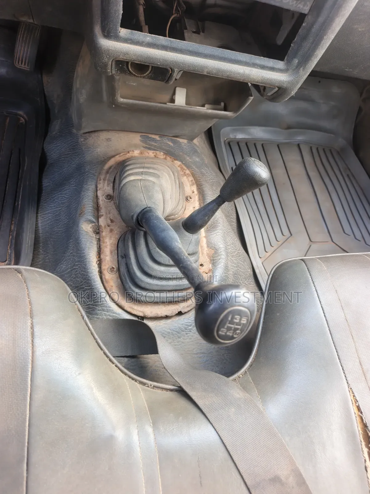 Toyota Hilux 2002 White