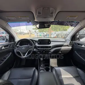 Hyundai Tucson 2019 Silver