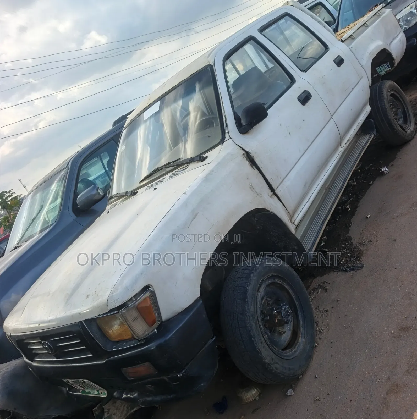 Toyota Hilux 2002 White